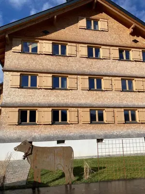 Das Gebäude in dem sich die Ferienwohnung befindet