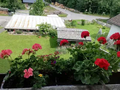 Ein Garten an der Unterkunft Ferienwohnung Sapatho