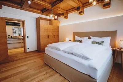 Ein Bett oder Betten in einem Zimmer der Unterkunft Haller's Apartments
