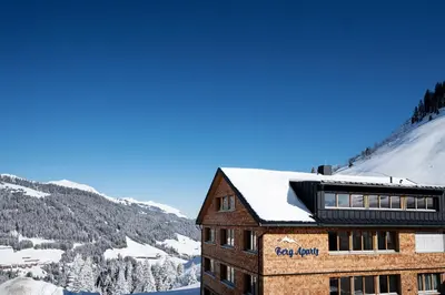 Ein allgemeiner Bergblick oder ein Berglick von der Ferienwohnung aus