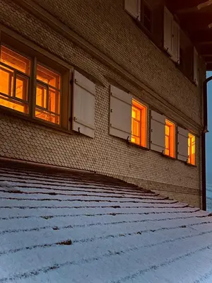 Das Gebäude in dem sich das Chalet befindet