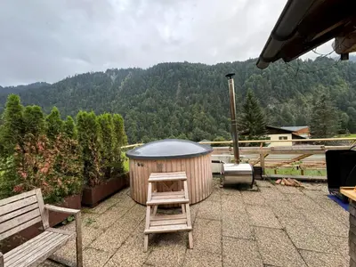 Ein allgemeiner Bergblick oder ein Berglick von der Ferienwohnung aus