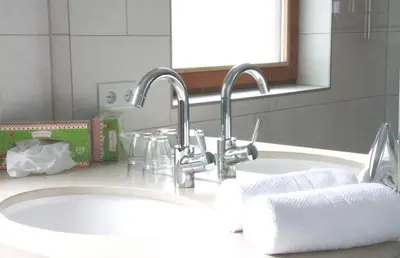 Ein Badezimmer in der Unterkunft Alpen Suites Brandnertal
