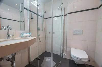 Ein Badezimmer in der Unterkunft Alpen Suites Brandnertal