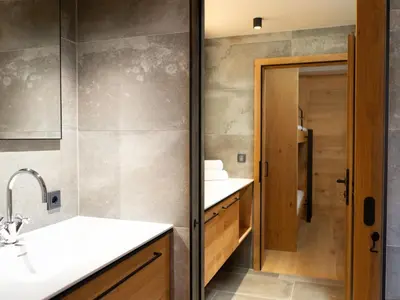 Ein Badezimmer in der Unterkunft Wohnung in Schröcken bei Ski Arlberg