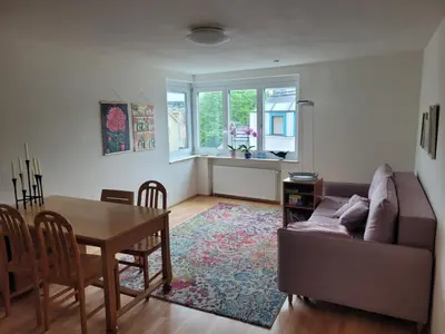 Ein Sitzbereich in der Unterkunft Ferienwohnung Dornbirn City