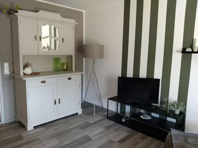 TV/Unterhaltungsangebot in der Unterkunft Liebevoll eingerichtete Wohnung
