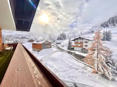 Haus Wallis by stayFritz - Ski-In Ski-Out Zimmer 'garni' am Arlberg im Winter