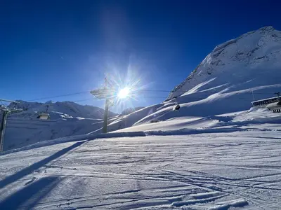 Haus Wallis by stayFritz - Ski-In Ski-Out Zimmer 'garni' am Arlberg im Winter
