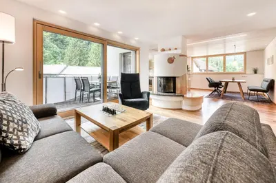 Ein Sitzbereich in der Unterkunft Alpenferienwohnung