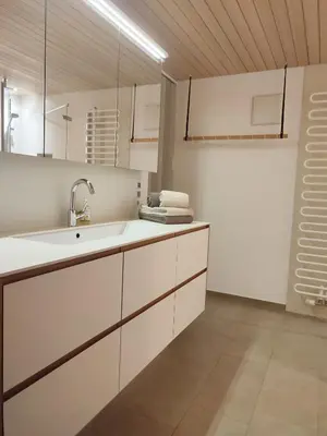 Ein Badezimmer in der Unterkunft Landwohnung