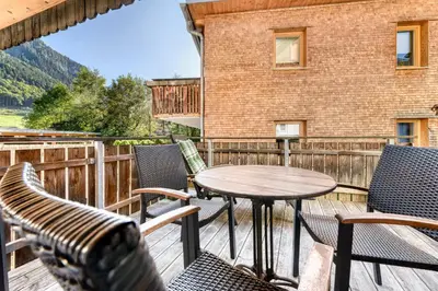 Ein allgemeiner Bergblick oder ein Berglick von der Ferienwohnung aus