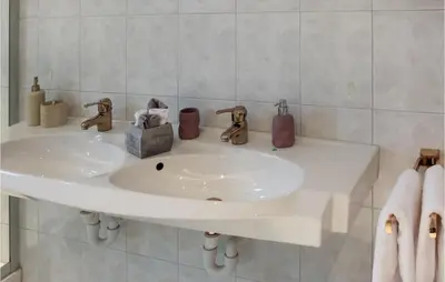 Ein Badezimmer in der Unterkunft Ferienhaus - Wald Am Arlberg