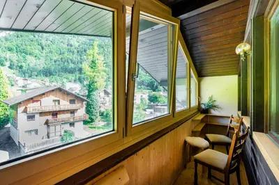 Ein Balkon oder eine Terrasse in der Unterkunft homy Alpine Deluxe Chalet in St Anton im Montafon