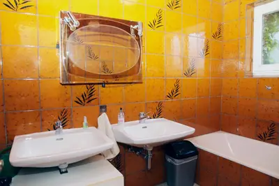 Ein Badezimmer in der Unterkunft Ländlezimmer