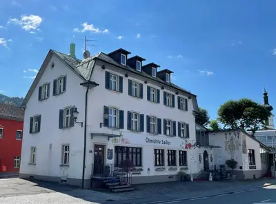 Das Gebäude in dem sich die Ferienwohnung befindet