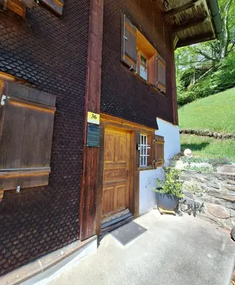 Das Gebäude in dem sich die Ferienwohnung befindet