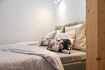 Ein Bett oder Betten in einem Zimmer der Unterkunft Chalet Vinzenz, Bildstein- mit privatem Ski- und Fahrradraum