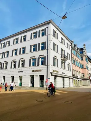 Das Gebäude in dem sich die Ferienwohnung befindet