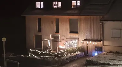 Das Gebäude in dem sich die Ferienwohnung befindet