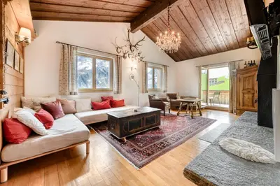 Ein Sitzbereich in der Unterkunft Haus Haemmerle mit Ski in - Ski out