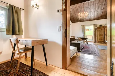 Ein Bett oder Betten in einem Zimmer der Unterkunft Haus Haemmerle mit Ski in - Ski out