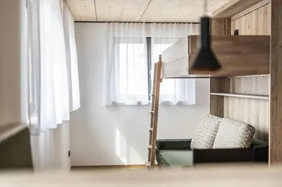 Ein Sitzbereich in der Unterkunft Alpen Krone by Maier - Dornbirn