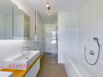 Ein Badezimmer in der Unterkunft Kaiserstrand Apartment Bodensee - Lake Constance, Lochau - Bregenz, Austria