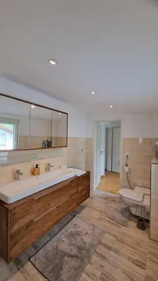 Ein Badezimmer in der Unterkunft homy Bludenz Downtown Suites