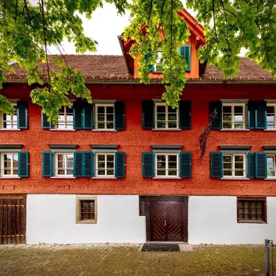Crimson Cottage Apartments