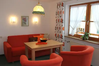 Ein Sitzbereich in der Unterkunft Landhaus Conny