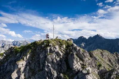 Ein allgemeiner Bergblick oder ein Berglick von der Ferienwohnung aus