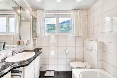 Ein Badezimmer in der Unterkunft Landhaus Bergblick