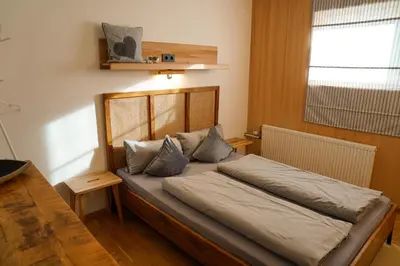 Ein Sitzbereich in der Unterkunft Ferienwohnung Am Bach, Riefensberg, Bregenzerwald