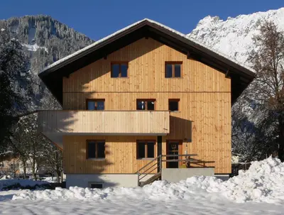 Ein allgemeiner Bergblick oder ein Berglick von der Ferienwohnung aus