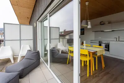 Küche/Küchenzeile in der Unterkunft FLEXhome your central, calm and cosy place in Dornbirn