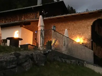 Das Gebäude in dem sich das Privatzimmer befindet
