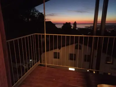 Blick auf den Sonnenuntergang/Sonnenaufgang von der Ferienwohnung aus oder aus der Nähe