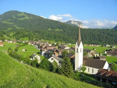 Ein allgemeiner Bergblick oder ein Berglick von der Ferienwohnung aus
