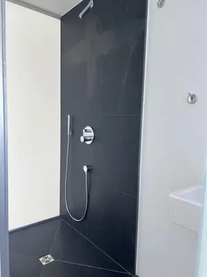 Ein Badezimmer in der Unterkunft Schickes Appartement im Zentrum