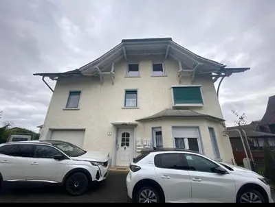 Das Gebäude in dem sich die Ferienwohnung befindet