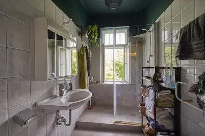 Ein Badezimmer in der Unterkunft Villa BildungsRaum Entfaltung