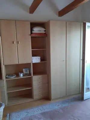 Grundriss der Unterkunft Vermiete ein Doppelzimmer in einem Holzhaus