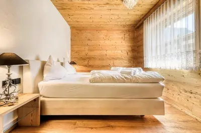 Ein Bett oder Betten in einem Zimmer der Unterkunft Uralp Royal mit Terrasse