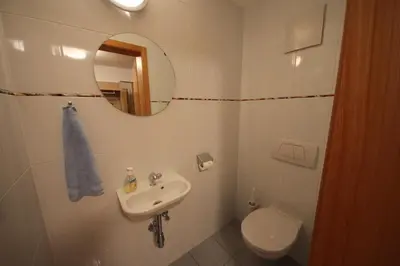 Ein Badezimmer in der Unterkunft Monika-Mellau Appartements
