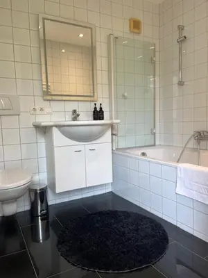 Ein Badezimmer in der Unterkunft Villa Noomi