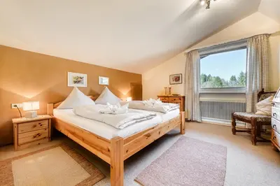 Ein Bett oder Betten in einem Zimmer der Unterkunft Bergjuwel Tschengla