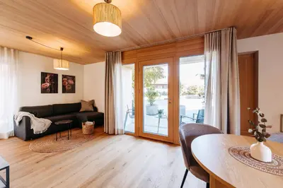 Ein Sitzbereich in der Unterkunft Gretina Appartements