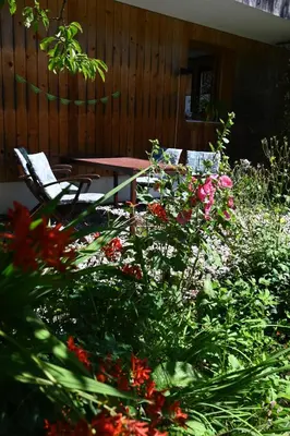 Ein Garten an der Unterkunft Ferienwohnung Allmein Top 2