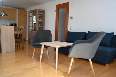 Ein Sitzbereich in der Unterkunft Ferienwohnung Allmein Top 2